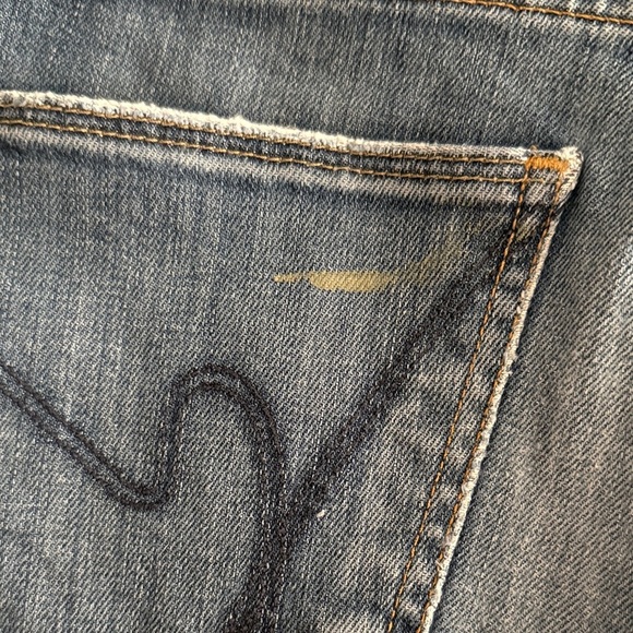 Citizens of Humanity Distressed Denim Shorts / size 26 - Picture 3 of 6